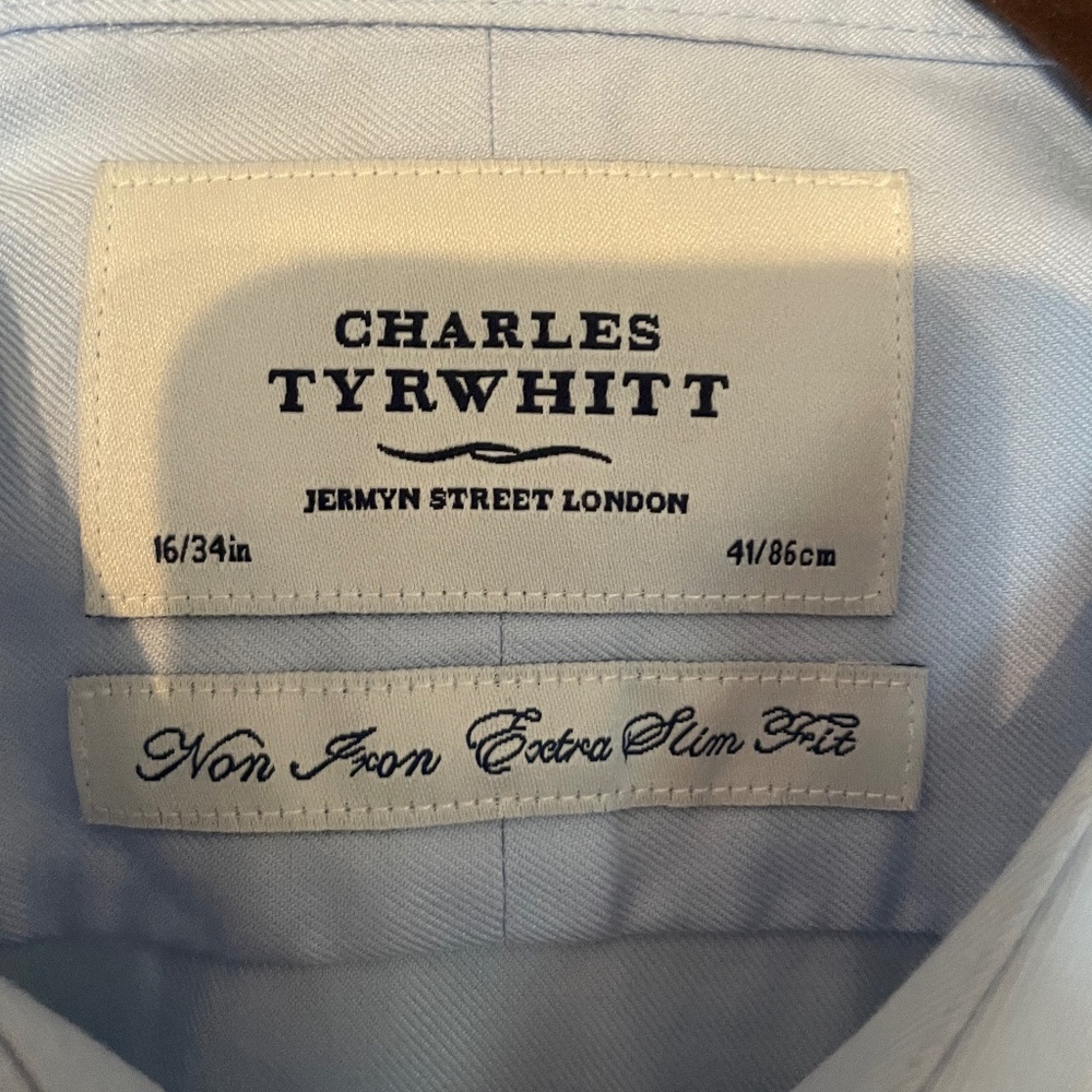 Charles Tyrwhitt Slim Fit Bundle (White and Blue Button Up)